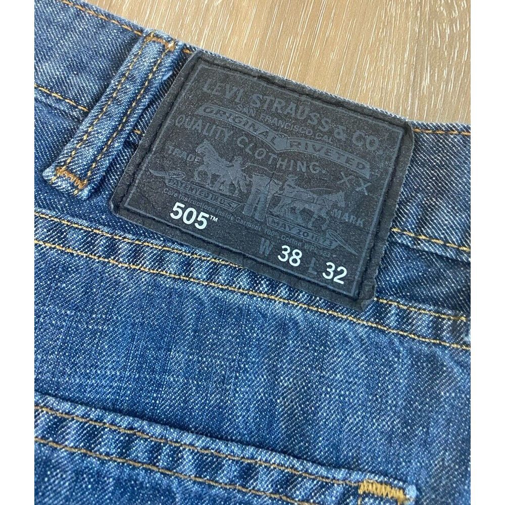Levi's Levi Strauss 505‎ Straight Leg Denim Blue Jeans Men's 38x32